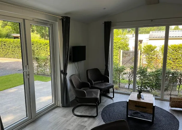 Heidepark Veluwschkarakter 假日公园 *